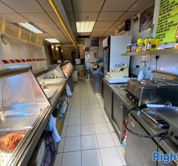 Leasehold Fish & Chip Restaurant & Takeaway Located In Bloxwich Photo 9