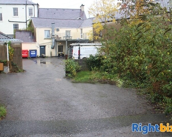 CEREDIGION - CASTLE HOTEL, LAMPETER - FORMER COACHING INN WITH 9 LETTING BEDROOMS Photo 10