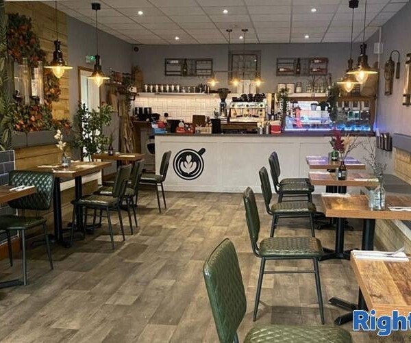 Leasehold Independent Coffee Shop Located in Retford Photo 10