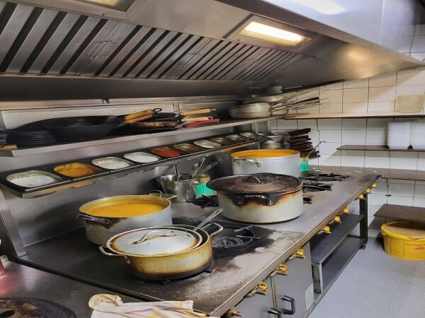 Well established Indian Restaurant with living accommodation for sale Photo 10