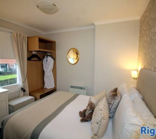 Stunning Bed & Breakfast with Separate Luxury Cottage, set in Spean Bridge Photo 10