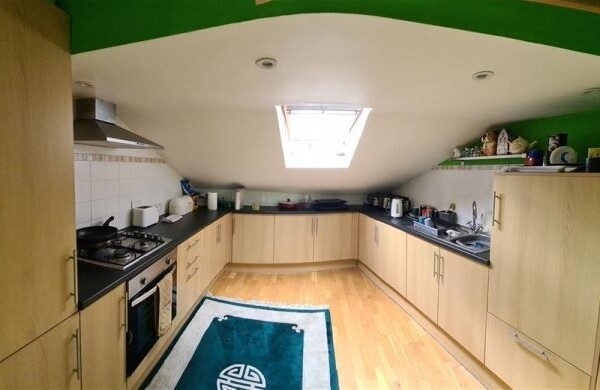 FREEHOLD Detached Bar in a Busy Market Town on the Outskirts of Leeds - Leasehold available Photo 10