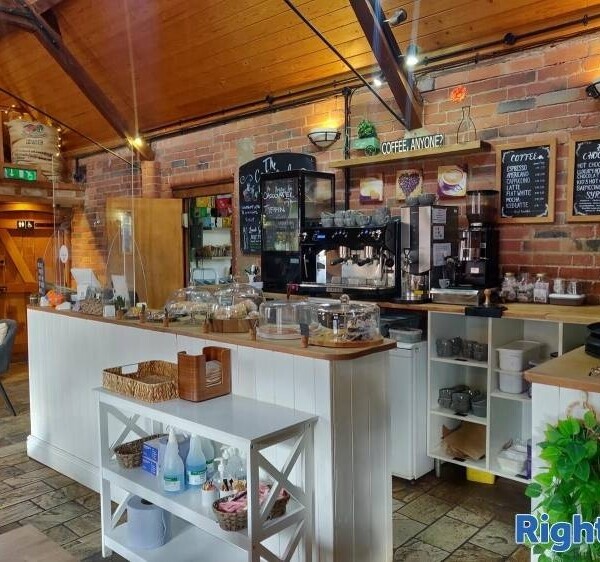 Licensed Café & Coffee Shop Located In Wootton Wawen Photo 10