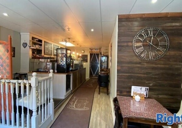 Leasehold Independent Licensed Café Located in Eastwood Photo 10