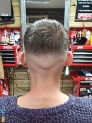 LEASEHOLD BARBERSHOP/LAUNDRY FOR SALE LEASEHOLD BARBERSHOP/LAUNDRY FOR SALE