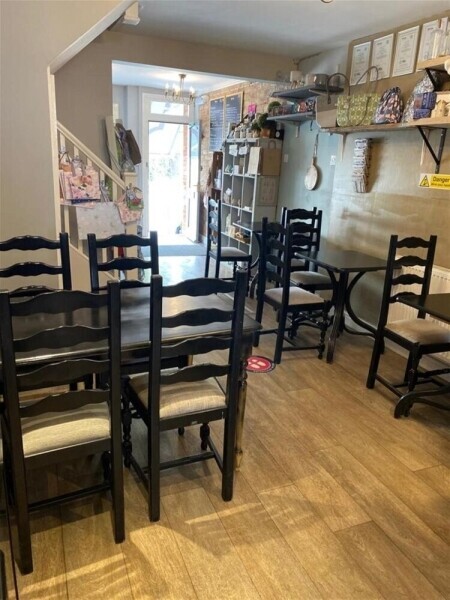 Well-Established, Profitable Family-Run Café in Heart of Affluent Village Photo 10
