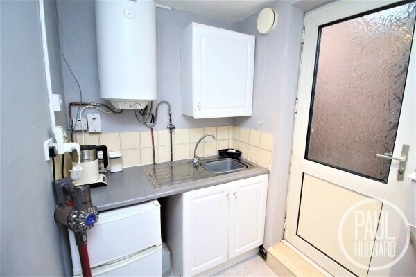 Well-established and beautifully decorated hair salon in Caister-on-Sea, Norfolk. Photo 10