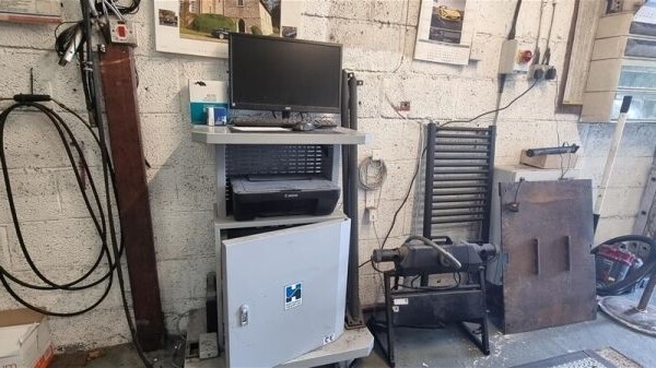 Well-Established MOT and Car Servicing Garage in South Yorkshire Photo 10
