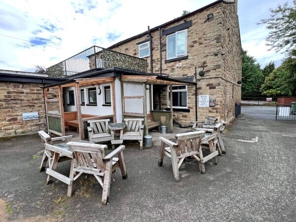 WEST YORKSHIRE - PUB IN POPULAR MARKET TOWN Photo 10