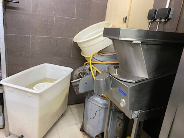 HIGH TURNOVER FISH CHIPS AND PIZZA TAKEAWAY FOR SALE IN NORTHUMBERLAND Photo 10
