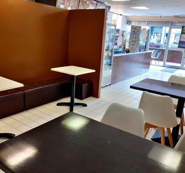 Leasehold Coffee Shop & Takeaway Located In Bedworth Photo 10