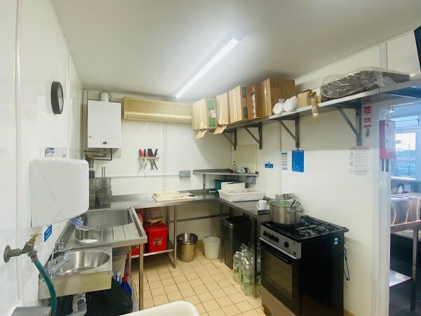 Freehold or Leasehold Fish & Chip Takeaway Located In Ossett, West Yorkshire Photo 10