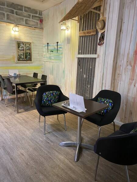 Well-situated cafe in the heart of Glastonbury Photo 10