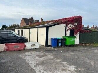 LINCOLNSHIRE - RENOVATED FOUR BEDROOM PUB WITH STUNNING PRIVATE ACCOMODATION Photo 10