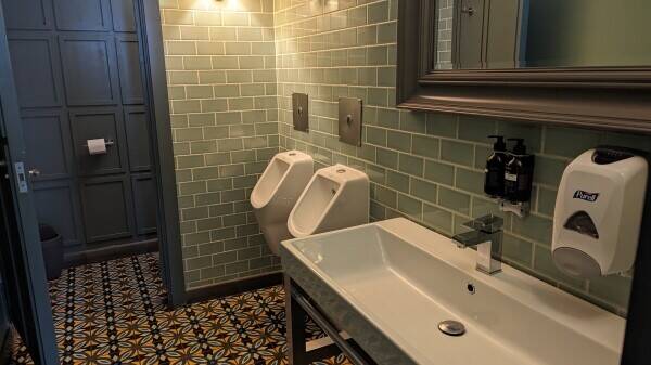 EAST SUSSEX - HIGH QUALITY PREMISES TO LET CLOSE TO TOURIST ATTRACTIONS Photo 10