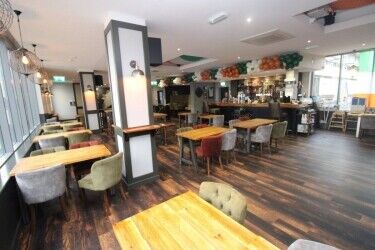 Posh Paddys Irish Grill and Bar Photo 10
