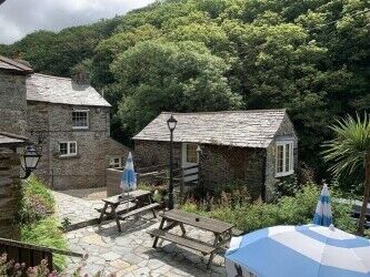 Renowned Cornish Country Inn, Hotel & Restaurant With 9 Letting Rooms & Set In 6 Acres Photo 10