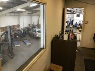 Well Established Garage For Sale Photo 10