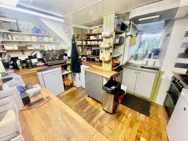 Leasehold Café Located In Fowey Photo 10