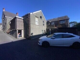Post Offices For Sale in Criccieth Photo 10