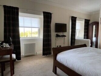 Historic Hotel with Restaurant, Bar, Cafe, Function Suite and 5 En-suite Rooms in Linlithgow Photo 10
