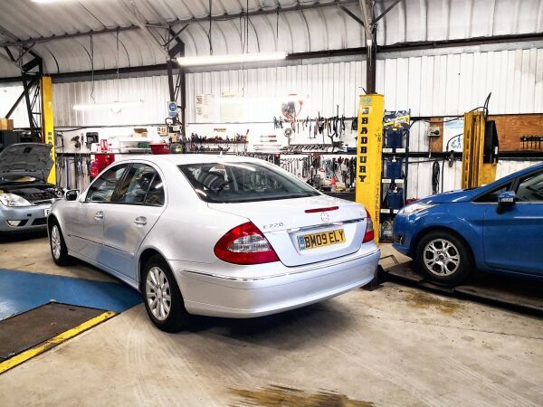 Established MOT & Service Garage in Eastwood, Nottinghamshire Photo 10