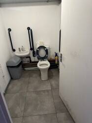 Former Pizzeria and separate Ghost kitchen in Hornchurch for sale Photo 10