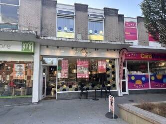 Dessert and coffee shop with high potential in Preston / Kirkham Photo 10