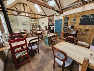 Renowned Cafe Bar & Bistro With Substantial Turnover & Significant Profits Photo 10