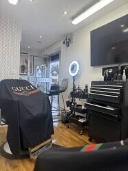 Title:  4.9★ Men’s Barbershop for Sale – All Included Photo 1