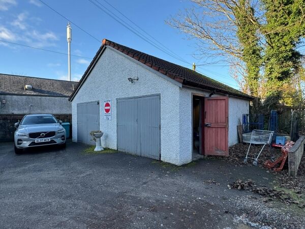 Established Newsagents & Post Office Photo 10