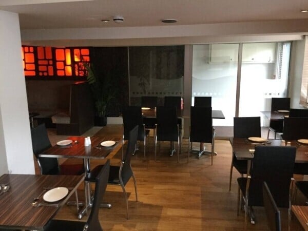 Indian Restaurant with a Popular Takeaway Service Photo 11