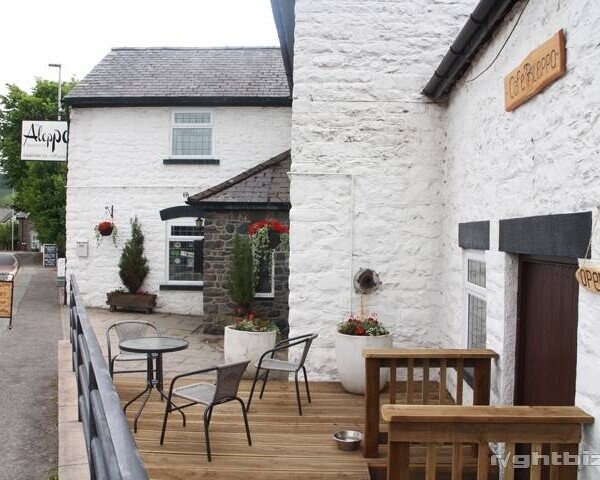 CAERSWS, POWYS-16TH CENTURY INN,BUNGALOW & COTTAGE Photo 11
