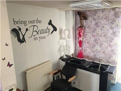 Vacant Hair & Beauty Salon for sale - East Grinstead Photo 9