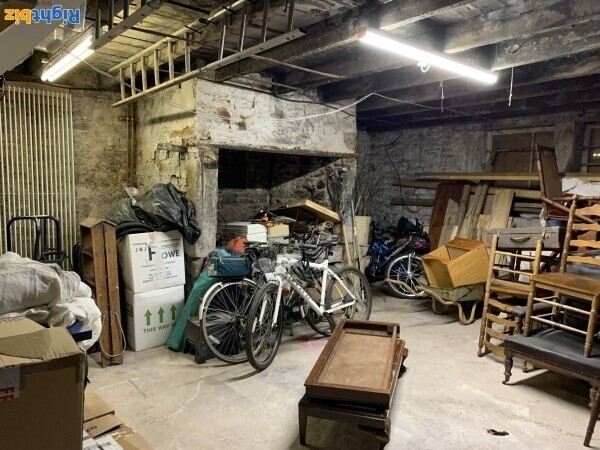 Freehold Retail Business with 3 Bedroom Flat and Outbuildings Photo 11
