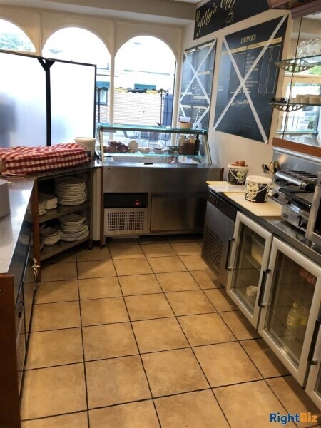 SMART COFFEE SHOP & TAKEAWAY IN KINGSWINFORD TOWN CENTRE Photo 11