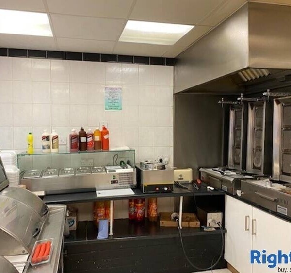 Leasehold Fish & Chip Takeaway Located In Burton on Trent Photo 11
