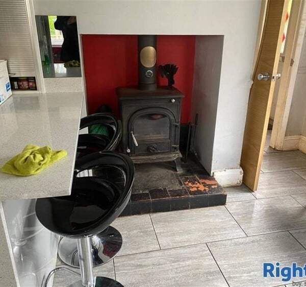 Kennels, Cattery & Equestrian businesses For Sale in Chesterfield Photo 11