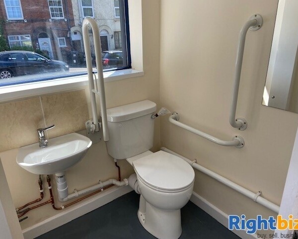 Unit To Let Kings Norton Birmingham Photo 11