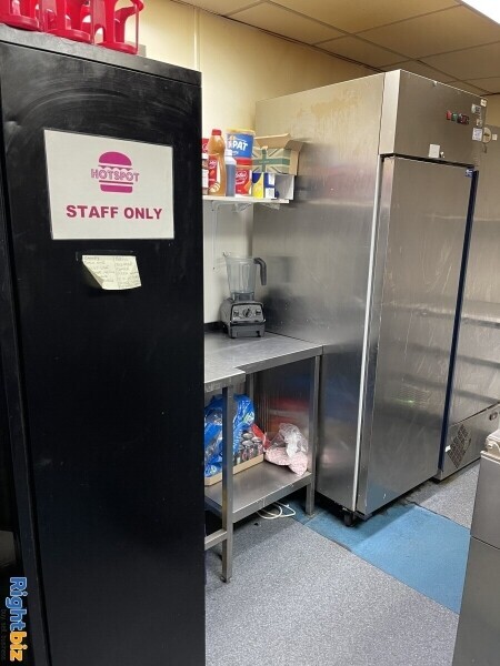 Takeaway for Sale Oldham, Manchester Photo 9