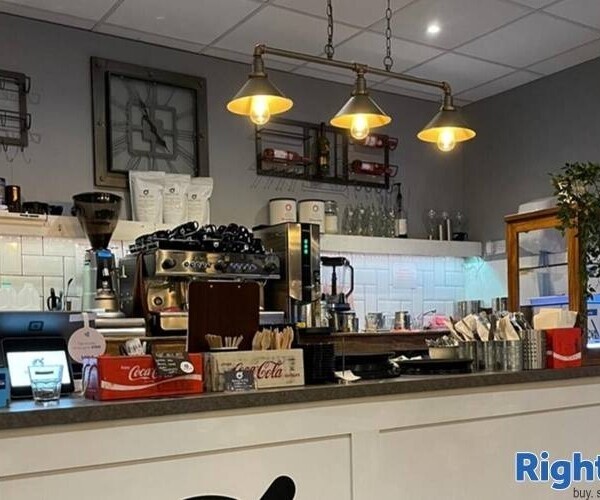 Leasehold Independent Coffee Shop Located in Retford Photo 11