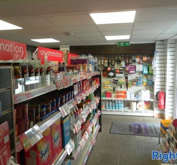 Freehold Convenience Store & Off-License Located In Polesworth Photo 11