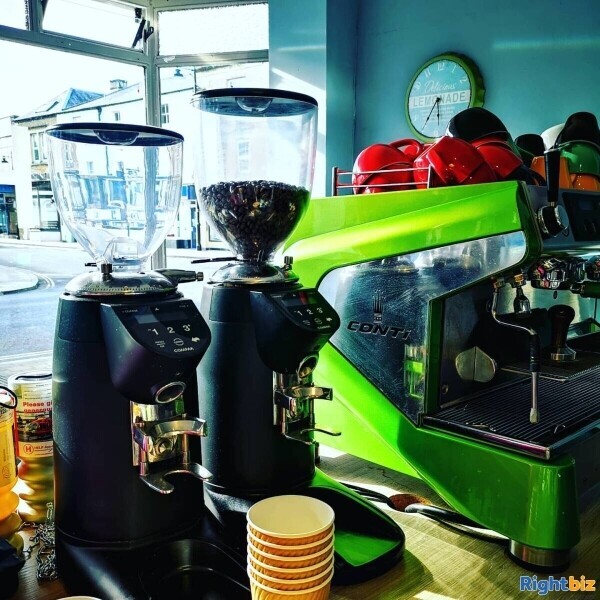 Henry's Home and Café Leasehold Business for Sale Photo 11
