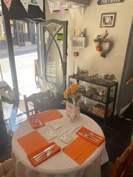 * PRICE REDUCED* Beautifully Decorated Tea Room in a Well-Situated Area in Chepstow Photo 11