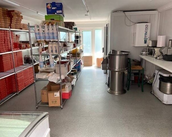High Turnover Pizza Takeaway North Warwickshire Photo 11