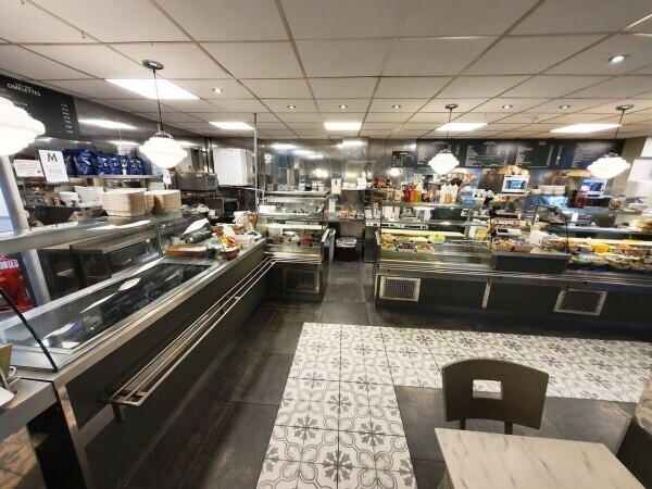 30-YEAR ESTABLISHED OUTSIDE CATERING COMPANY & CAFÉ Photo 11