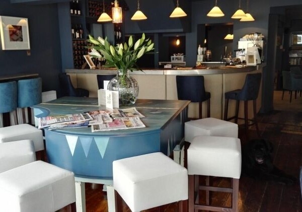 Freehold Wine Bar & Coffee House with 3 Boutique Letting Rooms Located In Newquay Photo 11
