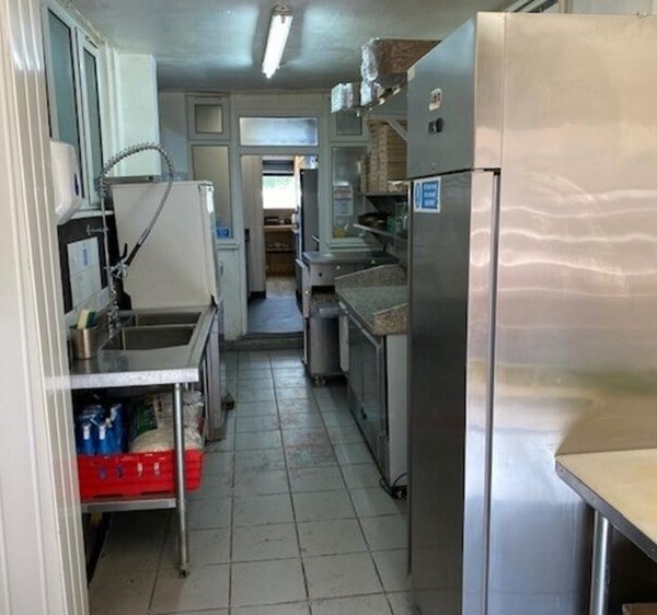 Leasehold Burger & Pizza Takeaway Located In Rednal Photo 11