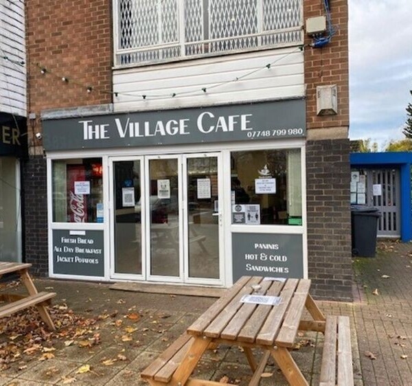 Leasehold Café & Takeaway Located In Bulkington Photo 11