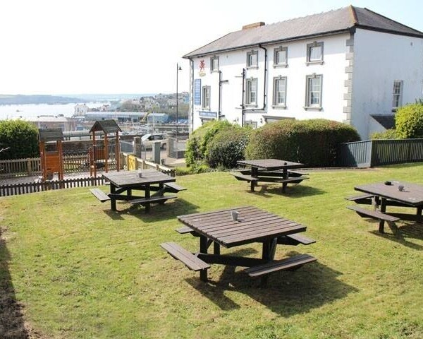 LORD NELSON HOTEL, MILFORD HAVEN, PEMBROKESHIRE : FOR SALE BY PUBLIC AUCTION (UNLESS PREV SOLD) Photo 11